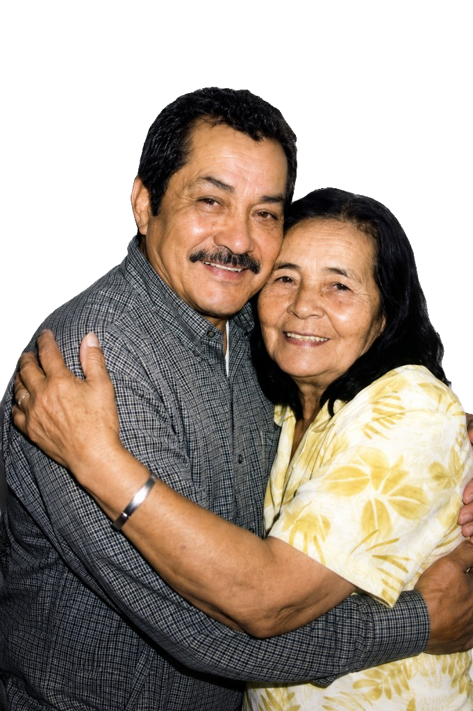 Los padres de Julie, abrazados